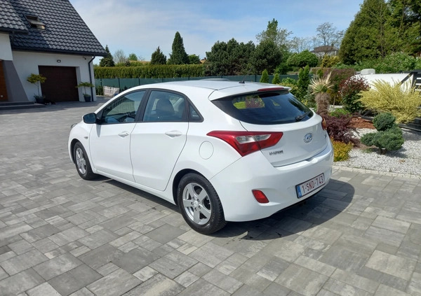 Hyundai I30 cena 39900 przebieg: 77000, rok produkcji 2015 z Wyszogród małe 232